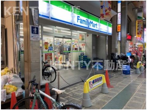 コンビニ　ファミリーマート 小浦蒲田サンライズ通り店（コンビニ）まで188m