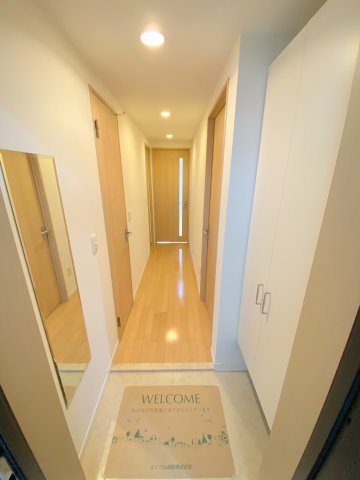 玄関　※同物件別部屋写真※