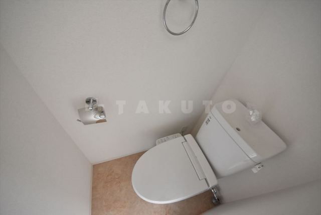 セレニテ新大阪プリエのトイレ写真