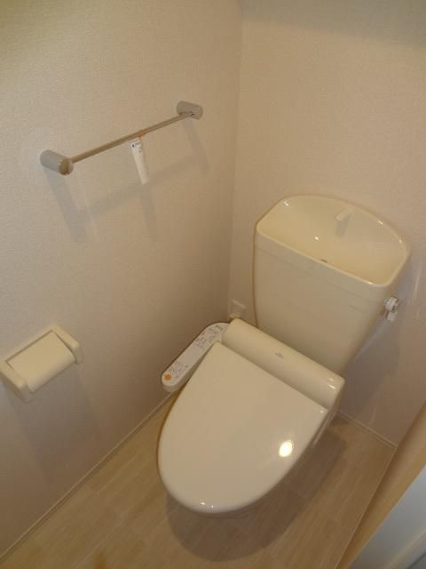 エバーグリーン栄のトイレ写真