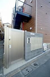 東京メトロ有楽町線 地下鉄成増駅 徒歩6分 3階建 築10年の外観写真