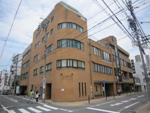 その他　医療法人成田育成会成田病院（その他）まで482m