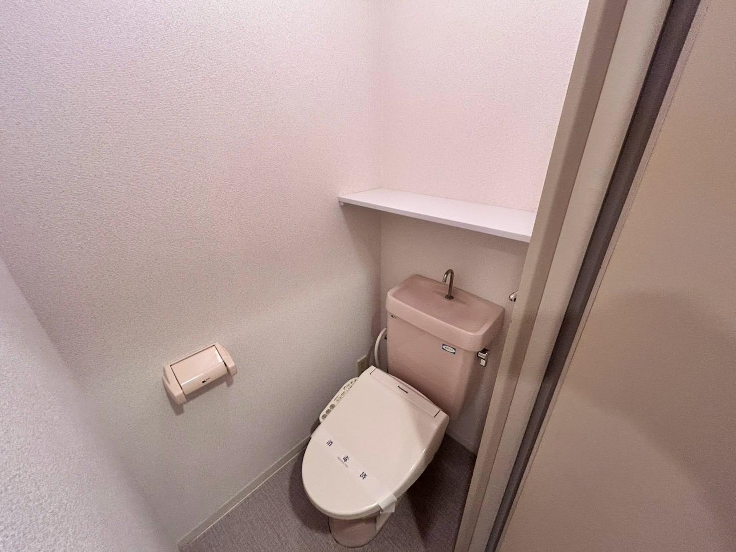 トイレ　ウォシュレット付きのトイレです