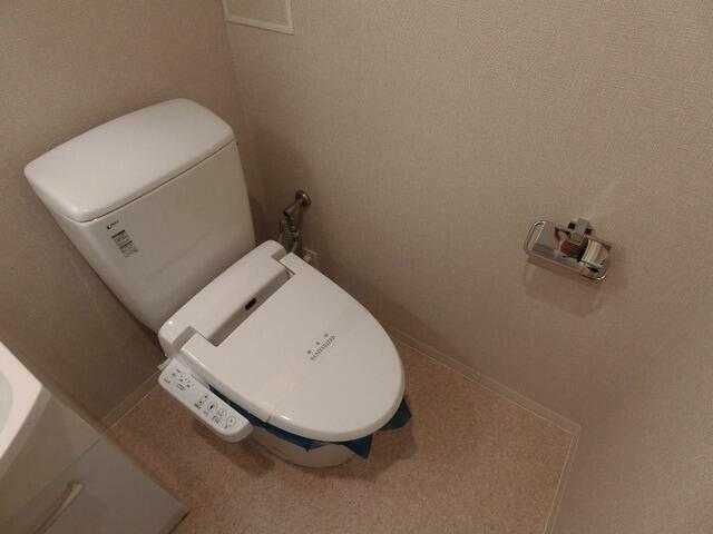 ＪＲ山手線 五反田駅 徒歩6分 10階建 築17年のトイレ写真