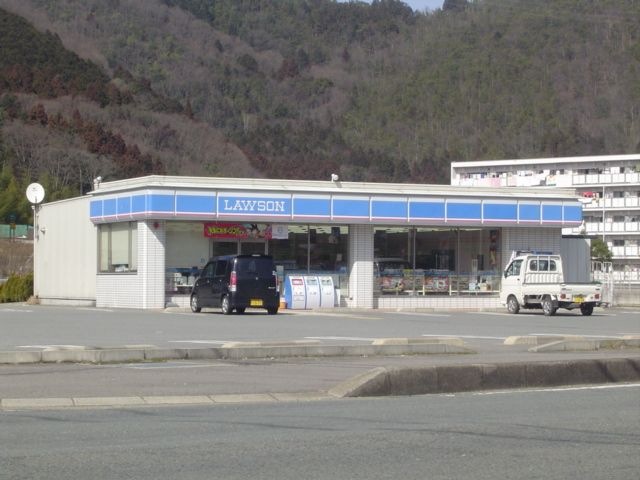 コンビニ　ローソン氷上町石生店（コンビニ）まで116m