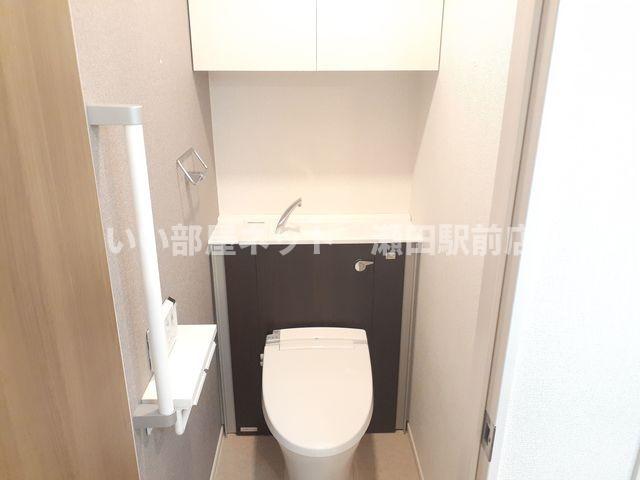 ＪＲ東海道本線 野洲駅 徒歩16分 3階建 築4年のトイレ写真