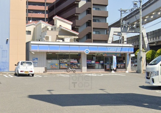 コンビニ　デイリーヤマザキ　茨木沢良宜駅前店（コンビニ）まで407m