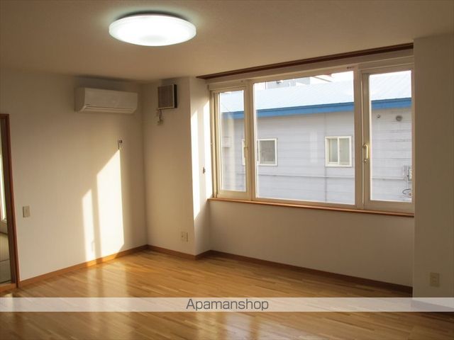 北親ハイツ3号の居間写真