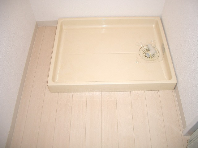 その他　室内に洗濯機置けます