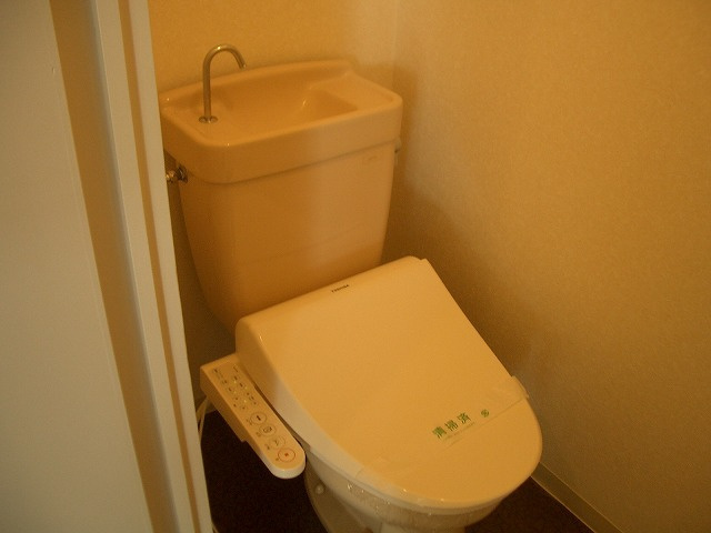 トイレ　落ち着いたトイレです