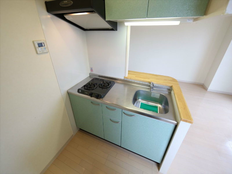 キッチン　カウンターキッチン（ガス2口コンロ付）