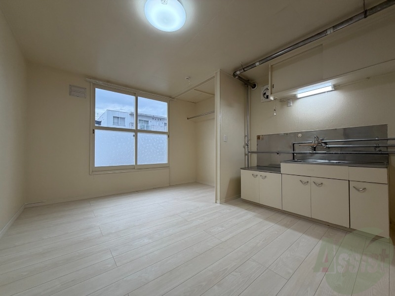 居室・リビング　広くてキレイなお部屋が広がっていて、充実した生活が送れそう。