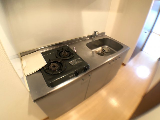 キッチン　壁付けキッチンでスペースを有効活用できます！