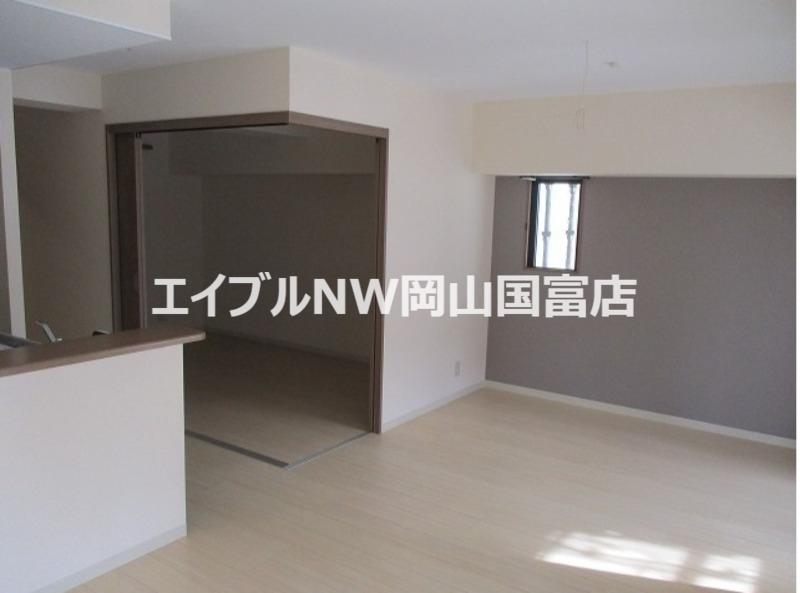 サンライト門田屋敷の居間写真