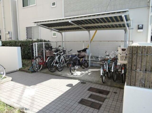 パインクレスト3番館の外観写真