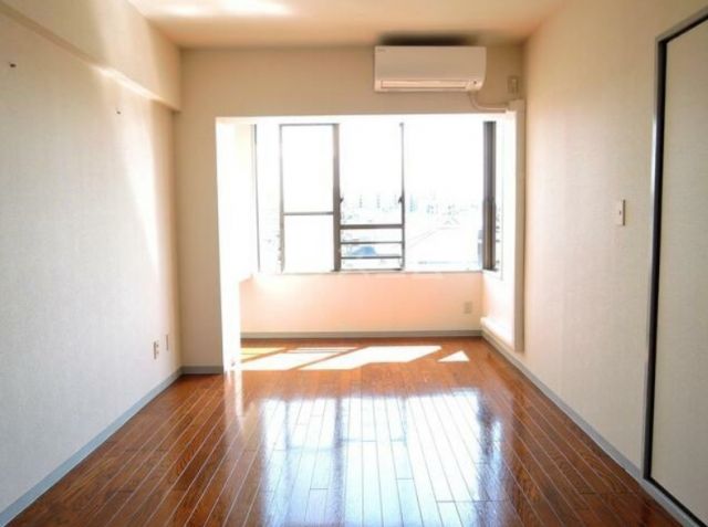 パインクレスト3番館の居間写真