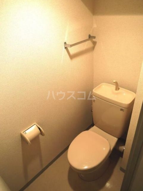 パインクレスト3番館のトイレ写真
