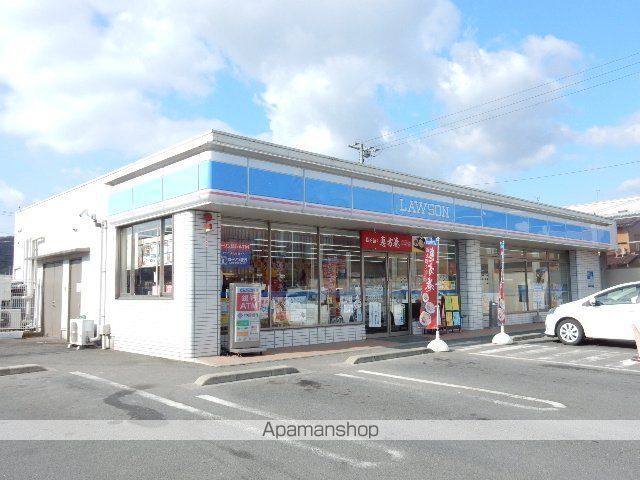 コンビニ　ローソン辛川市場店（コンビニ）まで382m