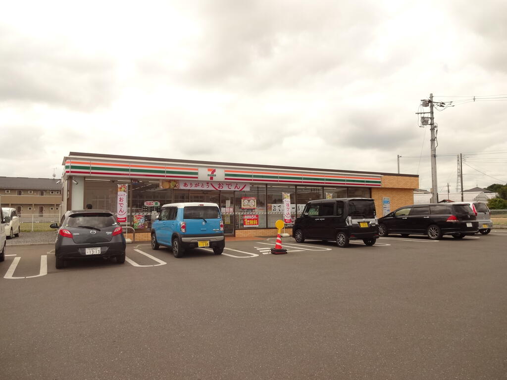 コンビニ　セブンイレブン小山大谷東店（コンビニ）まで425m