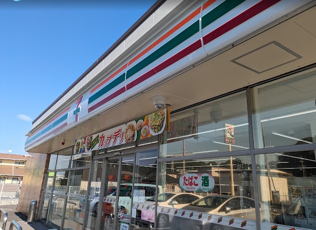コンビニ　セブン-イレブン 牧之原細江西店（コンビニ）まで723m