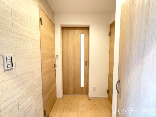 REGALEST 次郎丸IIの玄関写真