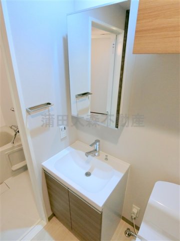 HY ́s briller大森北の内装写真