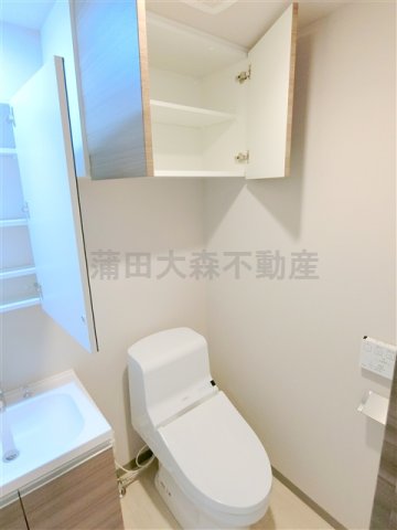 HY ́s briller大森北のトイレ写真