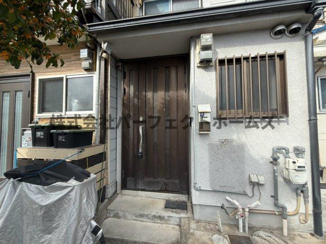 エントランス　建物の内部です