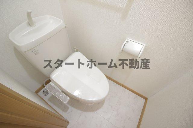 トイレ　落ち着いたトイレです
