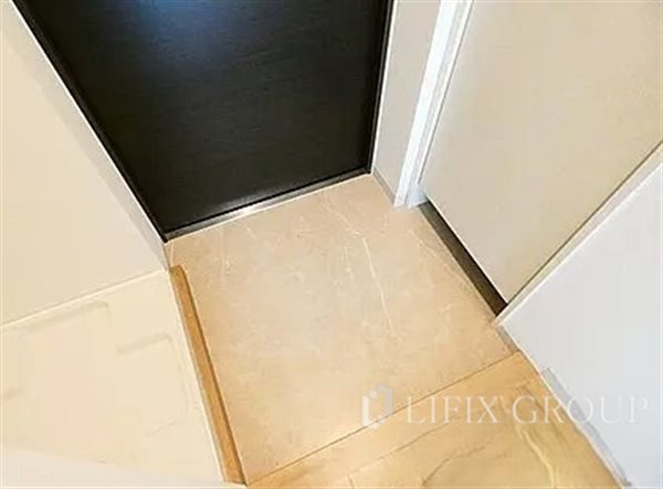RELUXIA横濱鶴見IIの玄関写真
