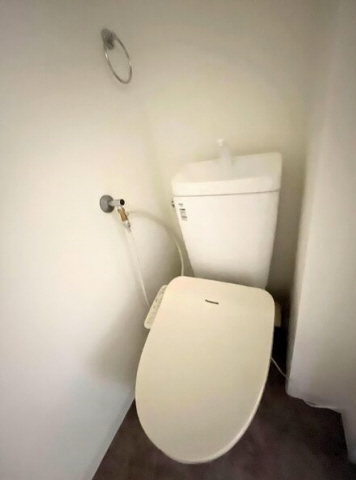 トイレ　トイレもきれいです