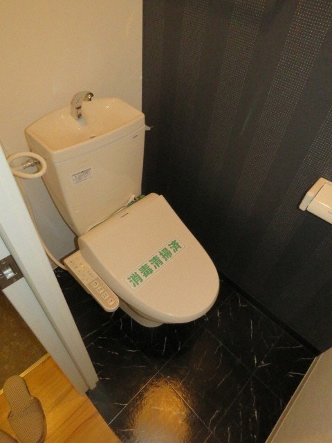 プレオン・ウエスト・ロカのトイレ写真