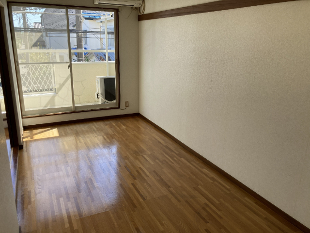 ハイツ大丸の居間写真