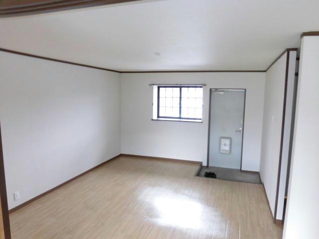 五個荘3軒の居間写真