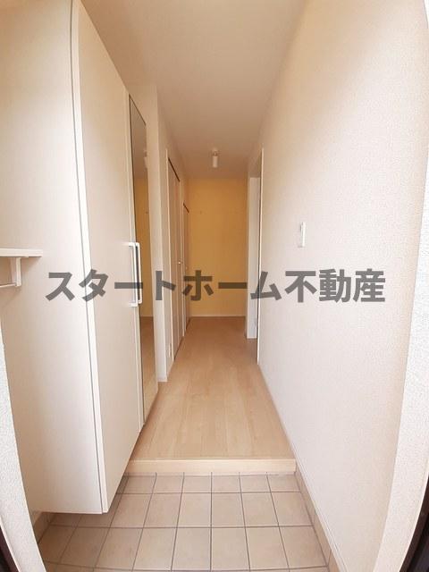玄関　ゆったりとした玄関です