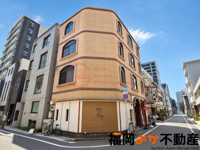 建物外観　落ち着いた雰囲気の外観です