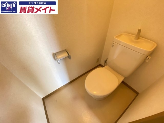 トイレ　別部屋の写真です