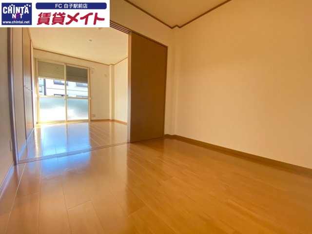 居室・リビング　別部屋の写真です