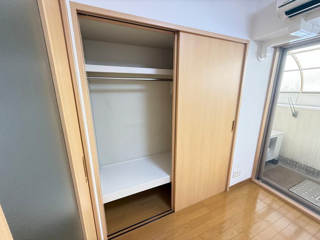 収納　洋服や小物類を収納できるクローゼット♪（同仕様画像）