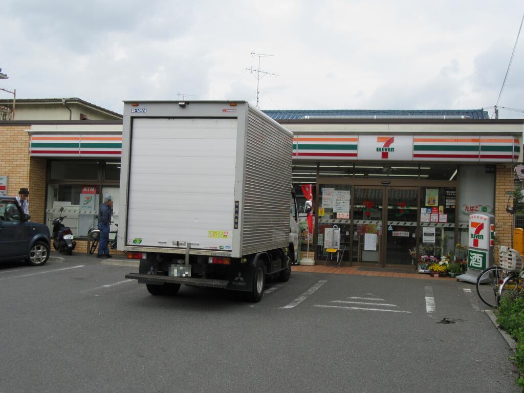 コンビニ　セブンイレブン世田谷駒留通り店（コンビニ）まで213m