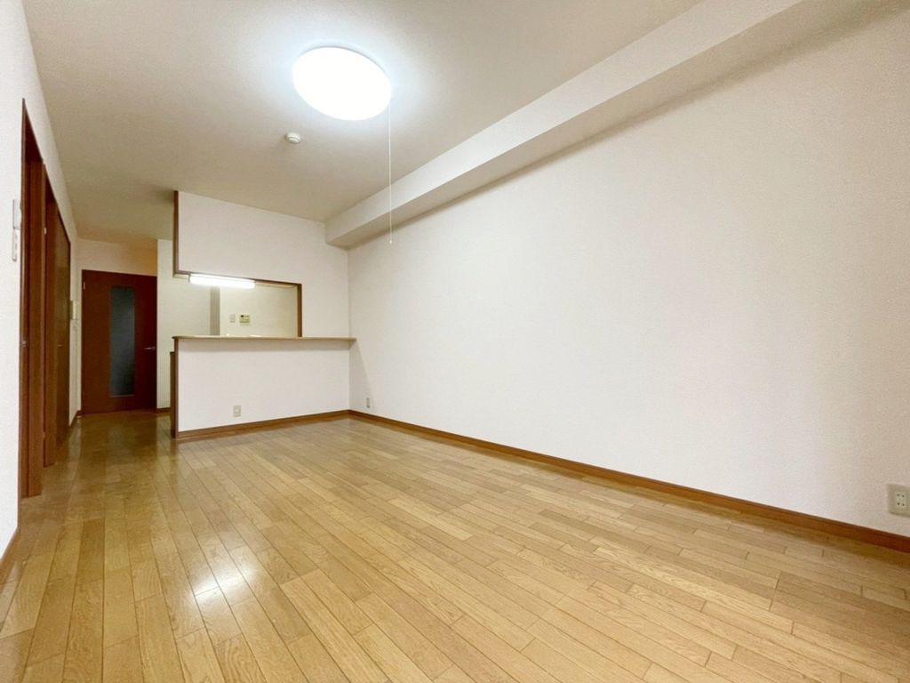アムール扇町の居間写真