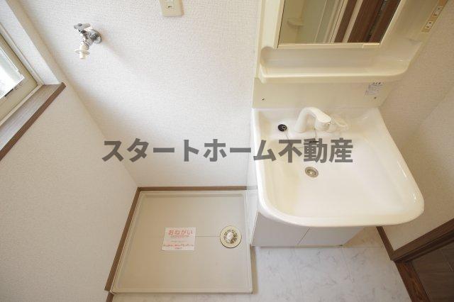 洗面設備　広い洗面スペース