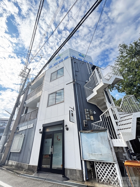 建物外観　１フロア１戸