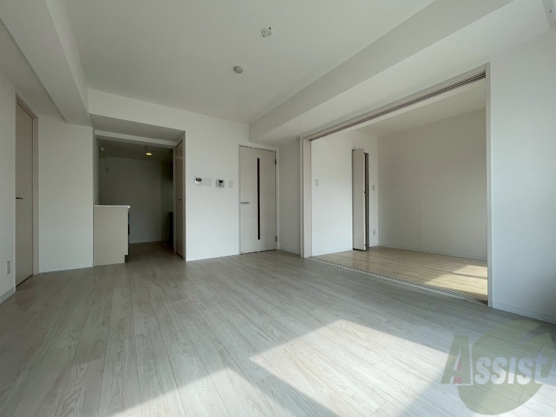居室・リビング　明るいお部屋は気持ちよく過ごせそうですね。