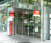 銀行　（株）三菱東京ＵＦＪ銀行 目白支店（銀行）まで554m