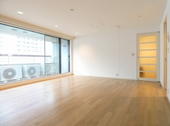 居室・リビング　別タイプ部屋　参考写真です