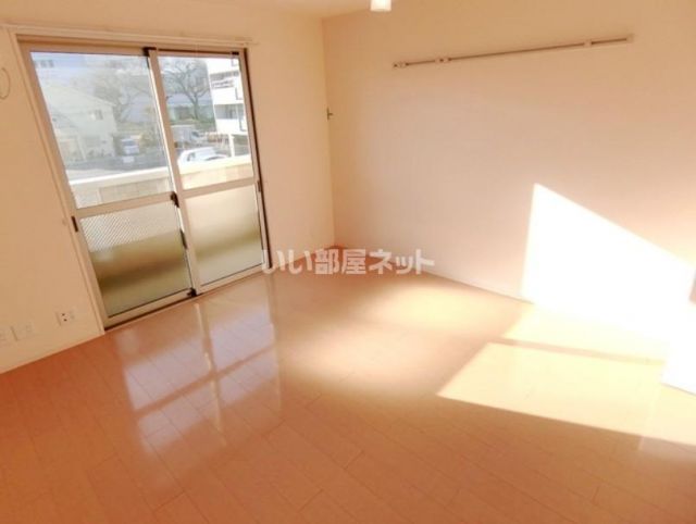 シャルマンSの居間写真