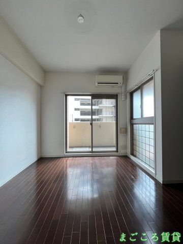 エイペックス南堀江の居間写真