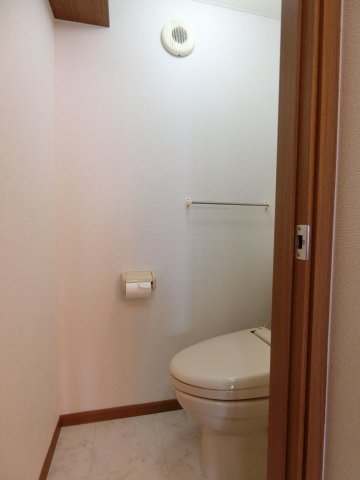トイレ　104の写真（間取反転タイプ：イメージ）
