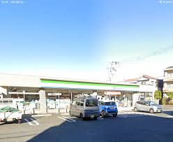 コンビニ　ファミリーマート西宮上ヶ原店（コンビニ）まで157m